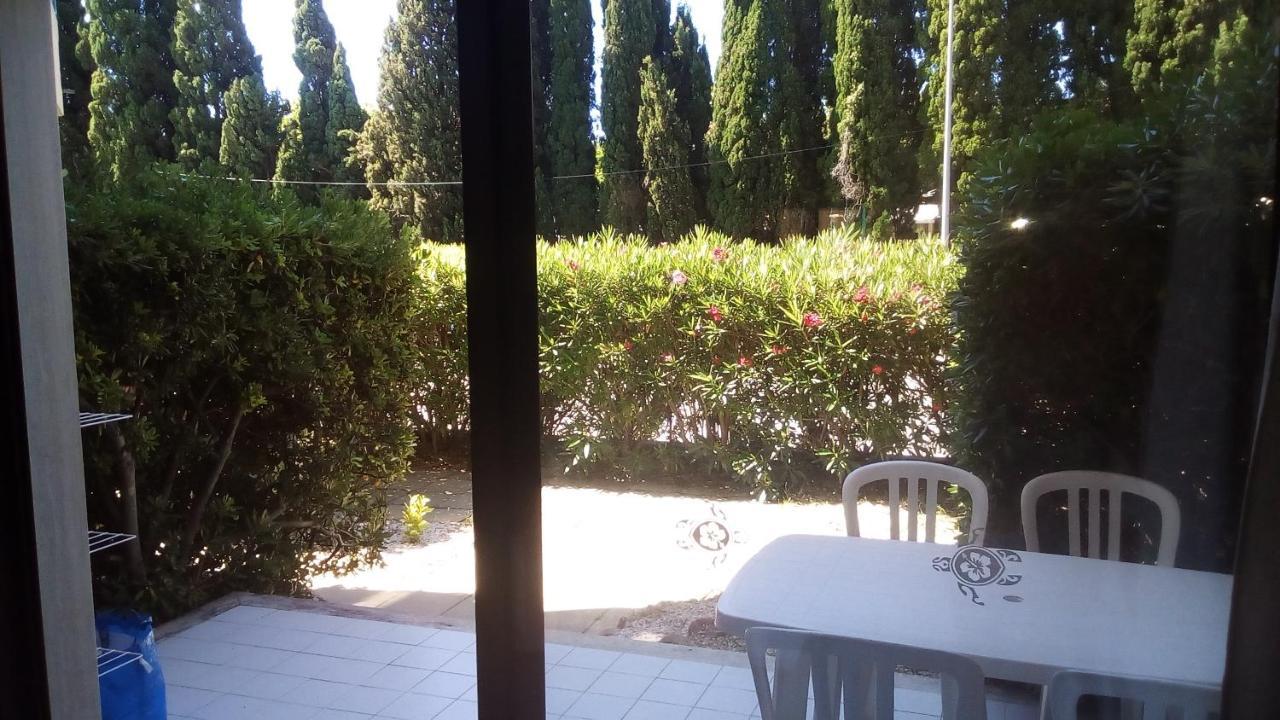 Studio de 27 m² + 70 m² de jardin à 100 m des plages Cavalaire-sur-Mer Esterno foto